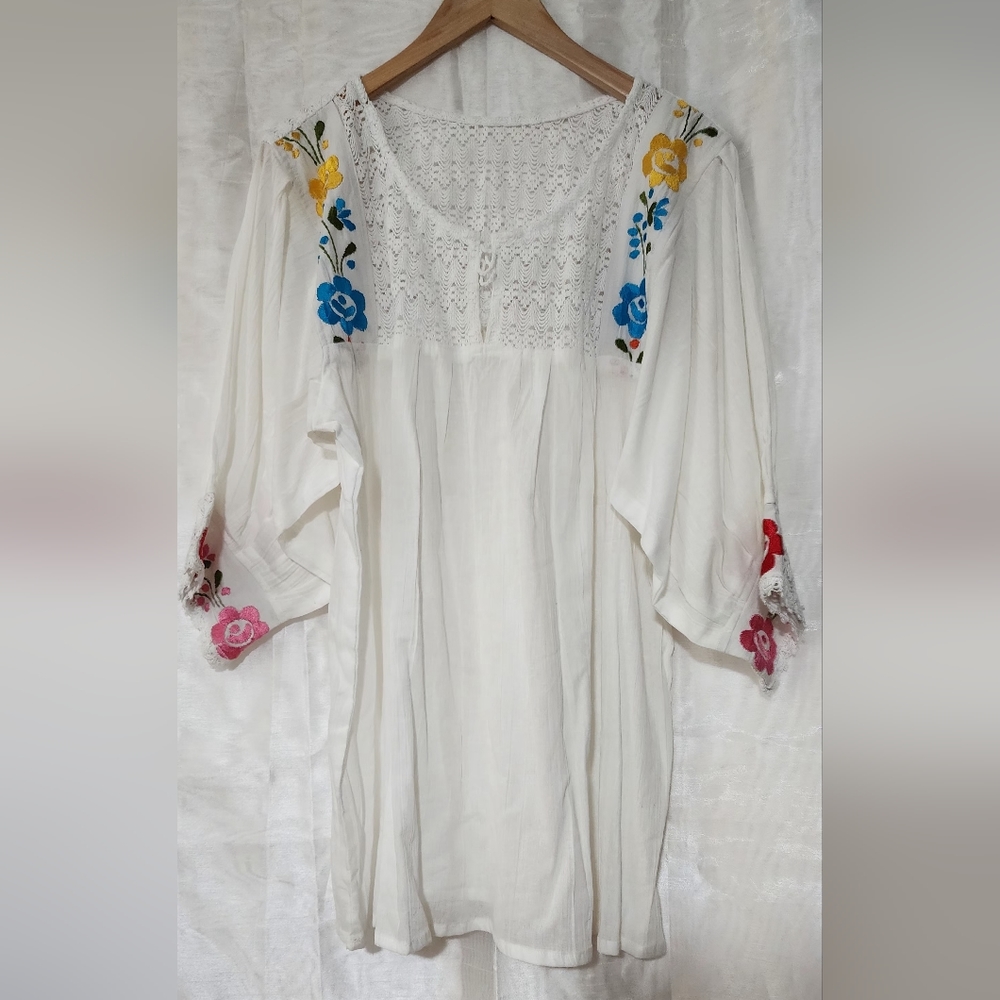 One size fits all white blouse